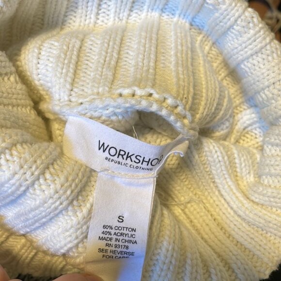 TURTLENECK SWEATER - Picture 2 of 6